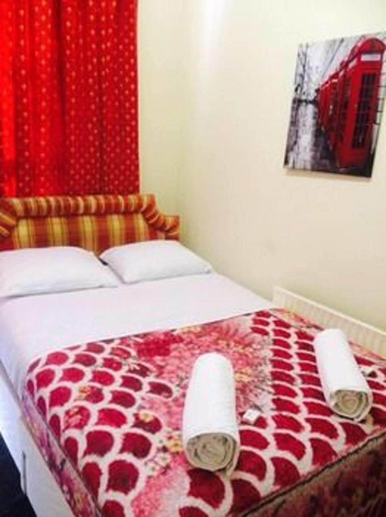 Golden Star Hotel 런던 외부 사진